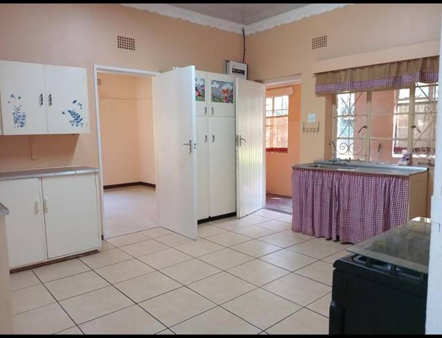 3 BEDROOM HOUSE FOR SALE IN THREE RIVERS